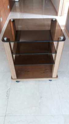 GLASS DISPLAY SIDE TABLE ON WHEELS SALE - GREAT GLASS DISPLAY TABLE