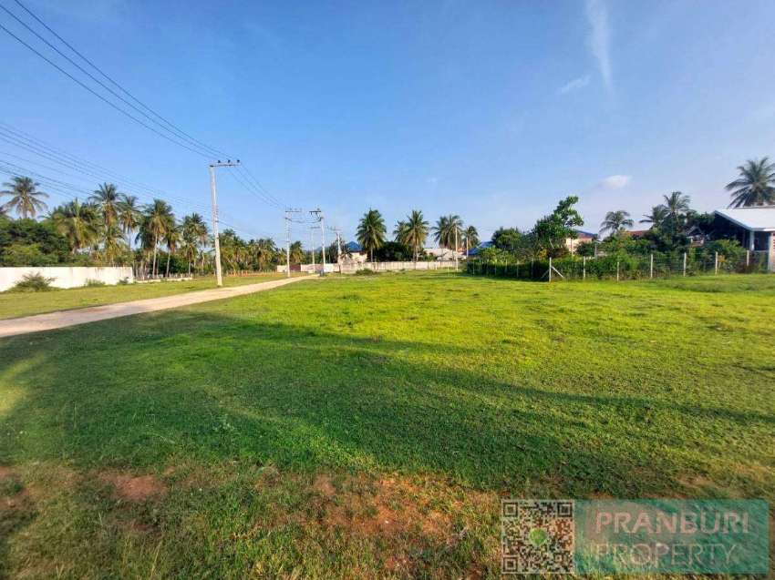 Affordable 400sqm Land Plot For Home Build Near Dolphin Bay Beach