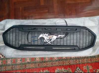 Ford Everest Front Grill 2019 modell with LED