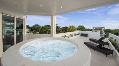 JR-HS1054 Modern Style House 4 Bed 5 Bath at Phoenix Golf Club Pattaya