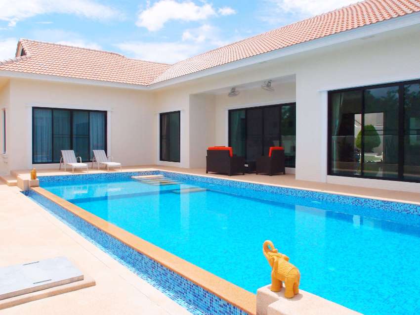 Luxury family 4 bedrooms pool villa for rent 110,000฿