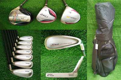  Fitway set of golf clubs in bag.