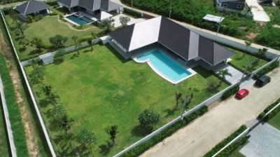 A new luxury, 4 bedroom pool villa in Pranburi (Hua Hin)