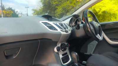 Ford Fiesta 1.6S, Auto 4 Door 2014