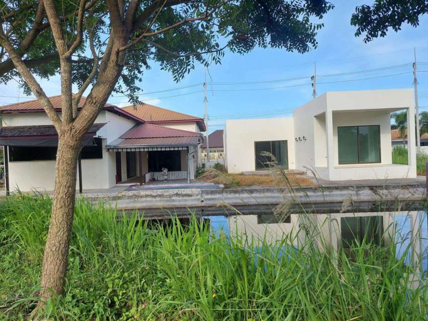 Two houses on 1,5 rai for sale in Hua Hin, reduced!