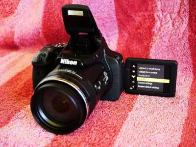 Nikon P900 83X VR Zoom (24-2000mm), 332X (4000mm) Digital Zoom in Box