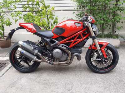 Full Option low k's Ducati Monster 1100 EVO