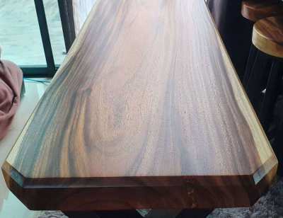 NEW ACACIA COFFEE TABLE SOLID 3 INCH THICK ACACIA BEVELED  EDGES  