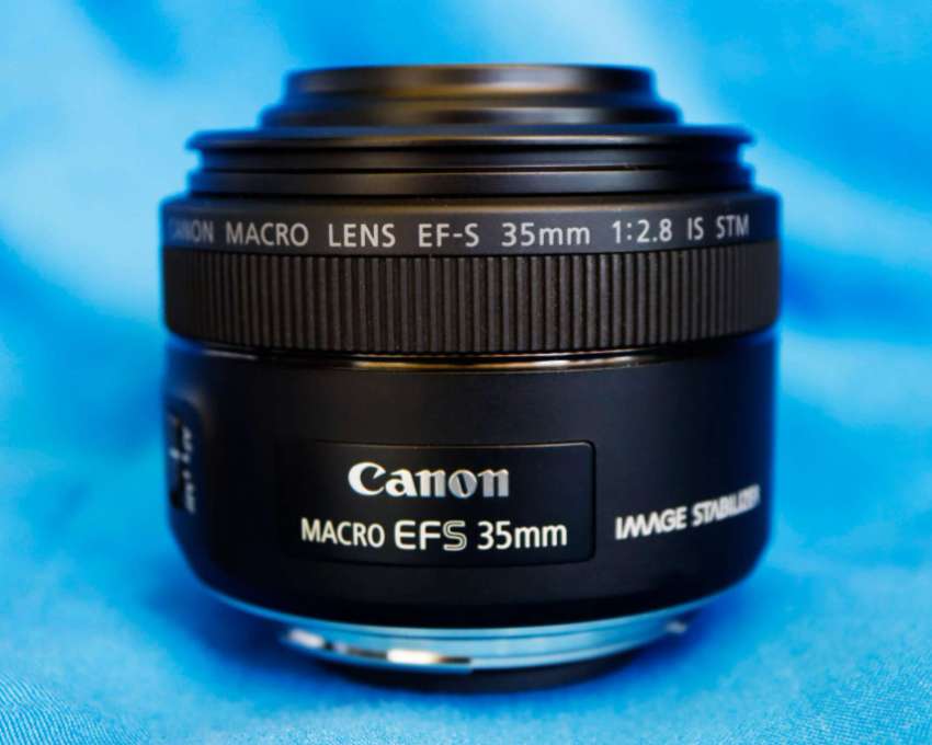 Canon EF-S 35mm f/2.8 Macro IS STM Lens,  Hybrid IS In Box