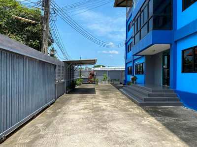 Warehouse with office for sale in Krungthep Kreetha, Bangkok