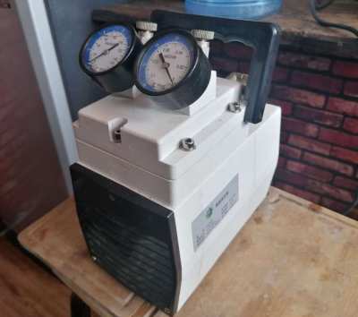 Powerful Oil Free Multistage Vacuum/Air Pump 85L/H  (AS NEW))