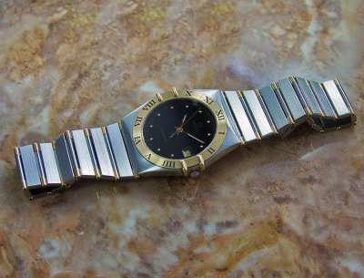 Mens Omega Constellation Q16 in stainless and 18K gold