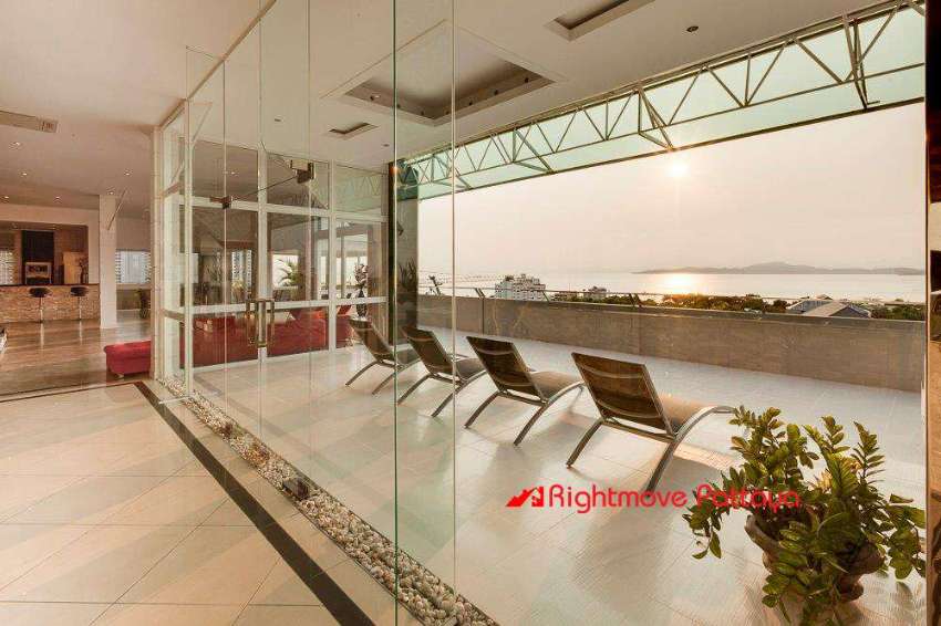 Unique Sea View Penthouse in the heart of Pratumnak Now 19,999,950 THB
