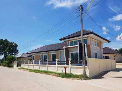2 bedroom house close to Narai rd & Mae Ramphueng beach. 2,750,000 THB
