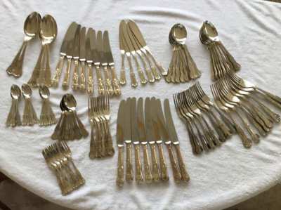 SILVER PLATED CUTLERY BY ARTHUR PRICE OF SHEFFIELD. 