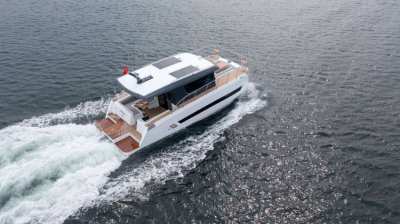 Brand New YAREN N32 K - 32ft Power Catamaran