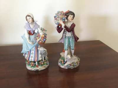 PAIR OF DRESDEN FIGURINES KNOWN AS THE FLOWER SELLERS