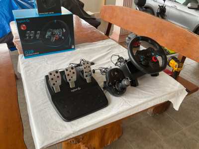 Logitech G29 Steering Wheel with pedals and gear shifter