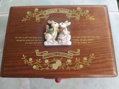 FINAL REDUCTION FREE DELIVERY A musical trinket box Country Rabbit 