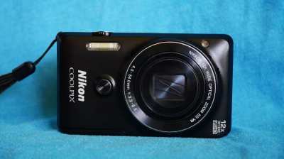Nikon Coolpix S6900  Wi-Fi, NFC 12x Optical Zoom Digital Camera Black
