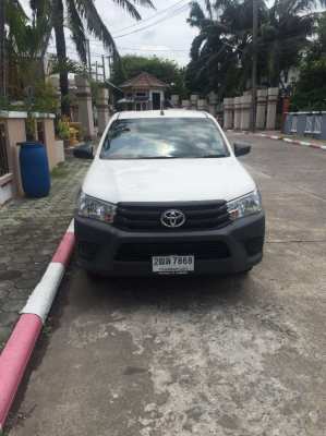 barely used toyota pick up truck revo automatic 13,000 kms 