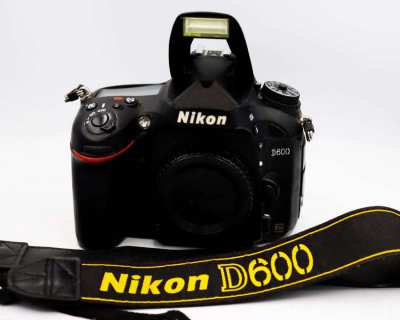 Nikon D600 24.3MP Full-Frame FX-format Digital SLR Camera - Black Body