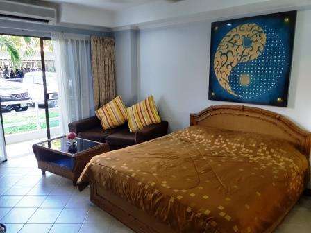 Large ground floor condo for sale in View Talay 2B Jomtien