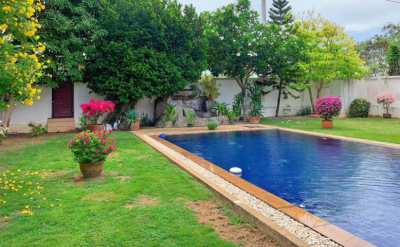 For Rent: Luxurious Villa, large yard, 5 x 10m private pool. 
