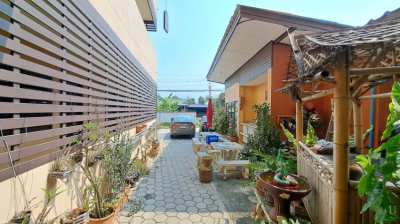 Apartment for sale (Pa Daet, Mueang Chiang Mai District)