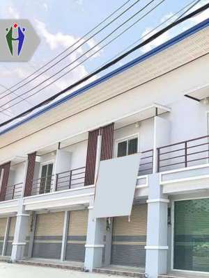 Commercial building, 2 floors, 10,000 baht, very new condition, cheap 