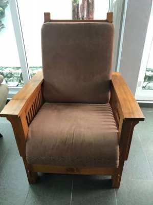 2 Club chairs and 1 club table - massiv wood - second hand
