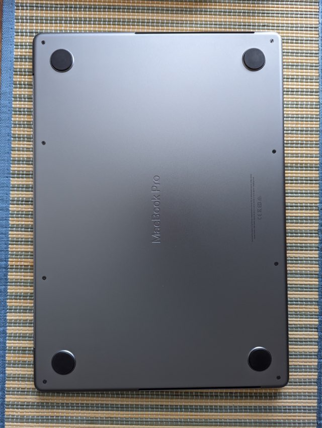 Macbook M1 Pro 14, 10 core, RAM 32Gb, SSD 512Gb, space grey