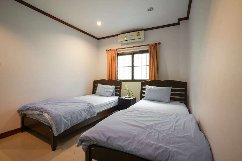 Oneonetwo Residence (Deluxe room)