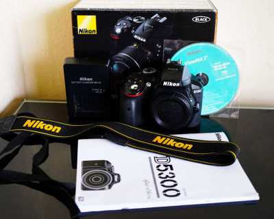 Nikon D5300 24.2MP DSLR Wi-Fi GPS Black Body in Box