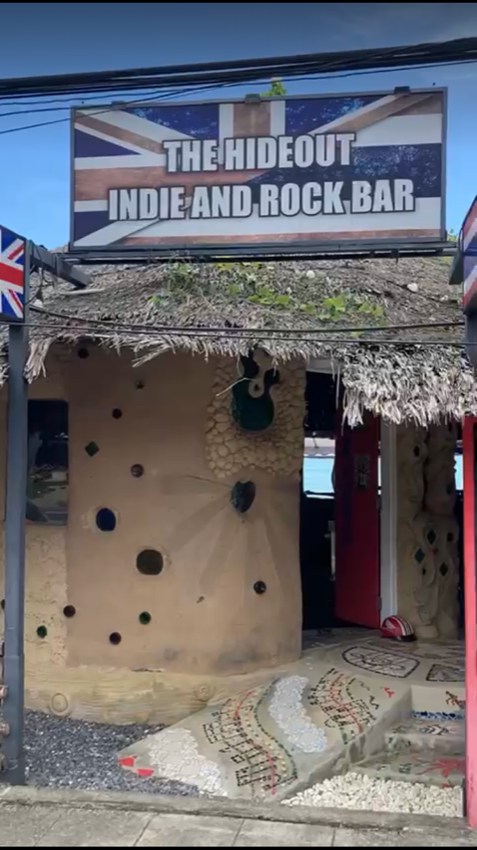 Indie rock bar on the Beach bang Makham sunset views