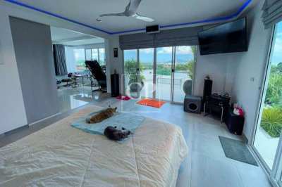 Spectacular 4 Bedroom Pool Villa, Chalong, Phuket, Thailand