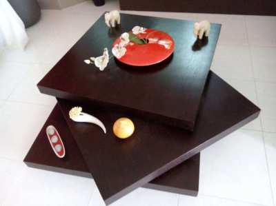 Coffee table made in France. Price reduced to 7500 baht