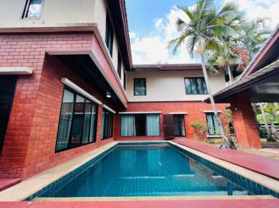Beautiful mixed with Thai Bali Style house for sale with private pool 