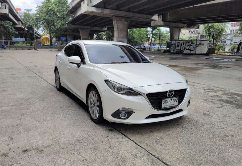 2014 Mazda-3 Skyactiv 2.0 S Sedan