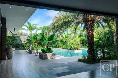 Upcoming Extraordinary Luxury New Pool Villa for sale in Rawai, Phuket