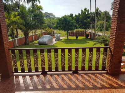 House 500 m from Beach in suan soon