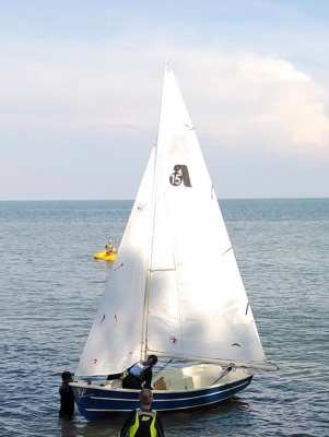 Sailing Dinghy 15