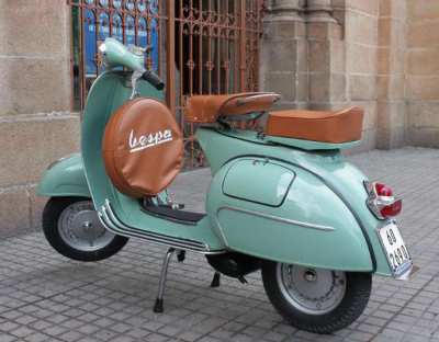 fully restored Classic  Vespas and Lambrettas scooters for sale now