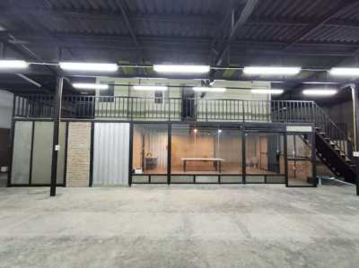 ~450 SQM / Warehouse / Office for rent/sale Centre of Bangkok 
