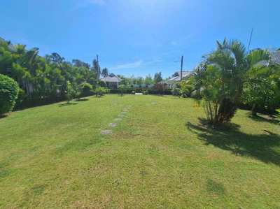 320 sqm land for sale close to 2 of Rayongs best beaches - 990,000 THB