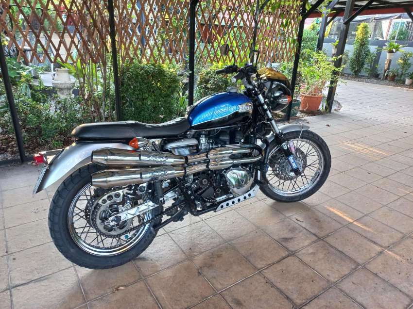 Beautiful Triumph T100 Reduced further to sell