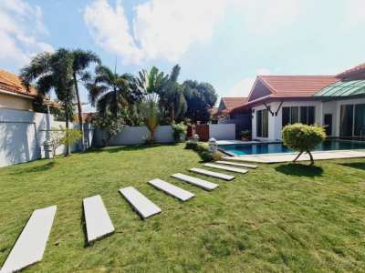 For Sell pool villas large swimming pool​  Soi Khao Talo Pattaya