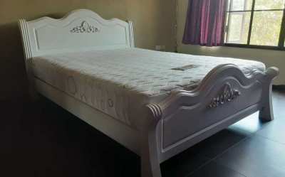 5ft Bed Frame and Mattress