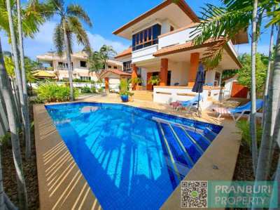 Pool villa in Hua Hin's best location- private street in soi 94