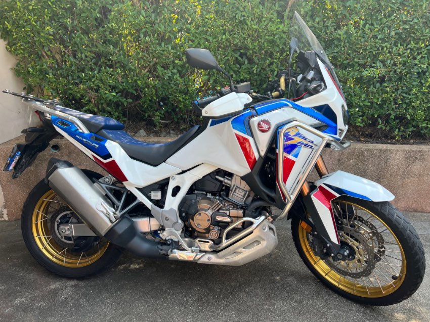 Africa Twin CRF1100L 2020/21 very low KM